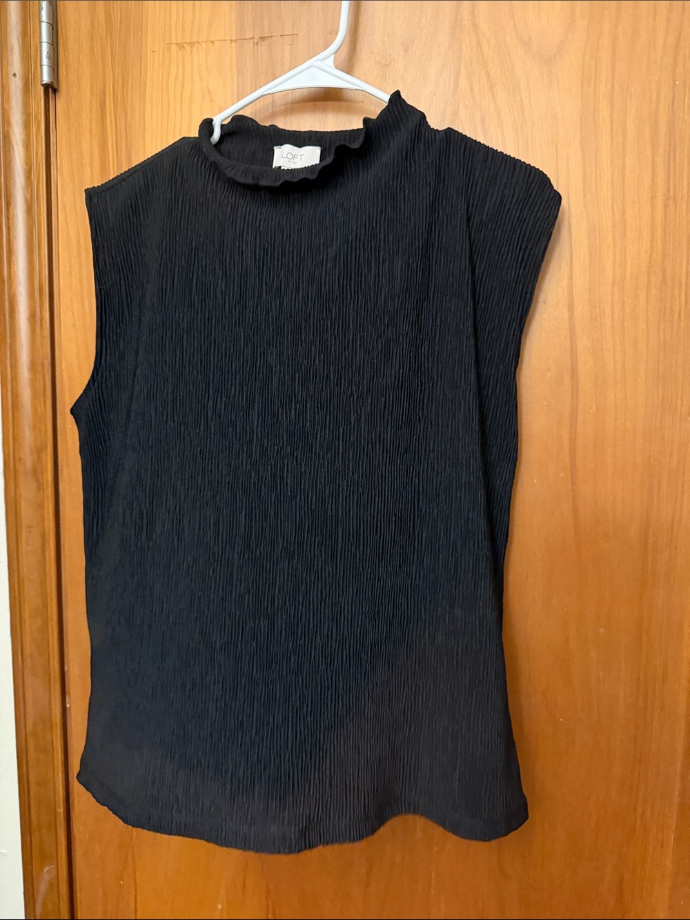 LOFT Black Sleeveless Mock Neck Textured Camisole